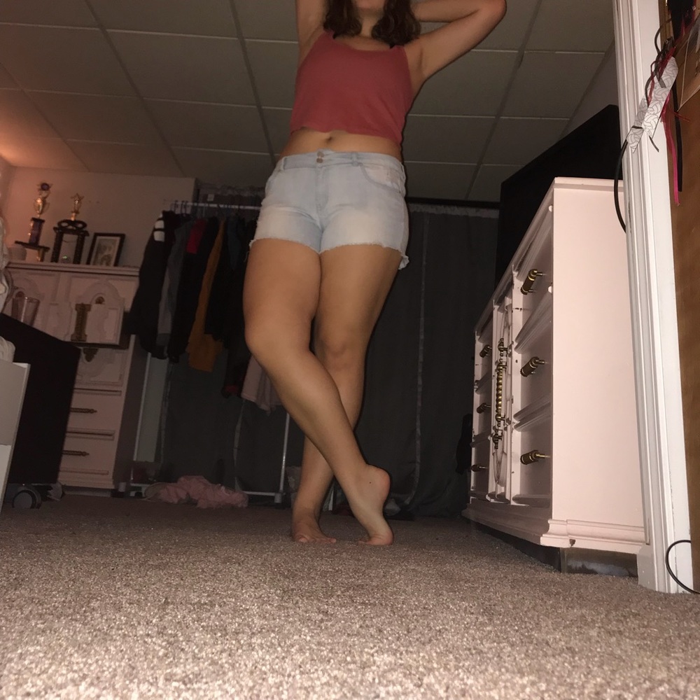 Refuge light wash mid rise shorts.